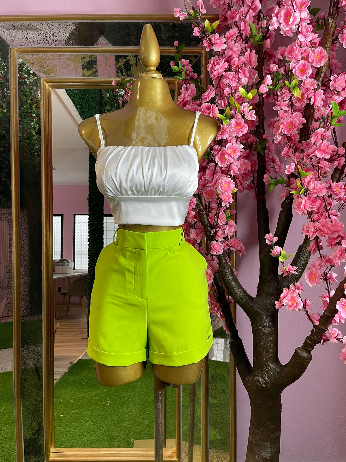 SHORT VERDE