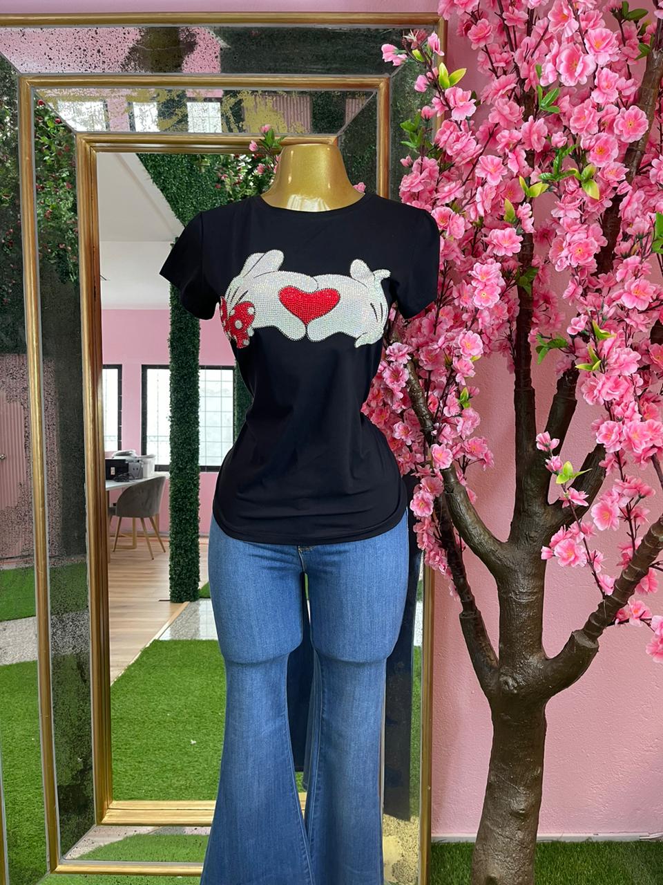 PLAYERA TEE MANOS LOVE BRILLOS
