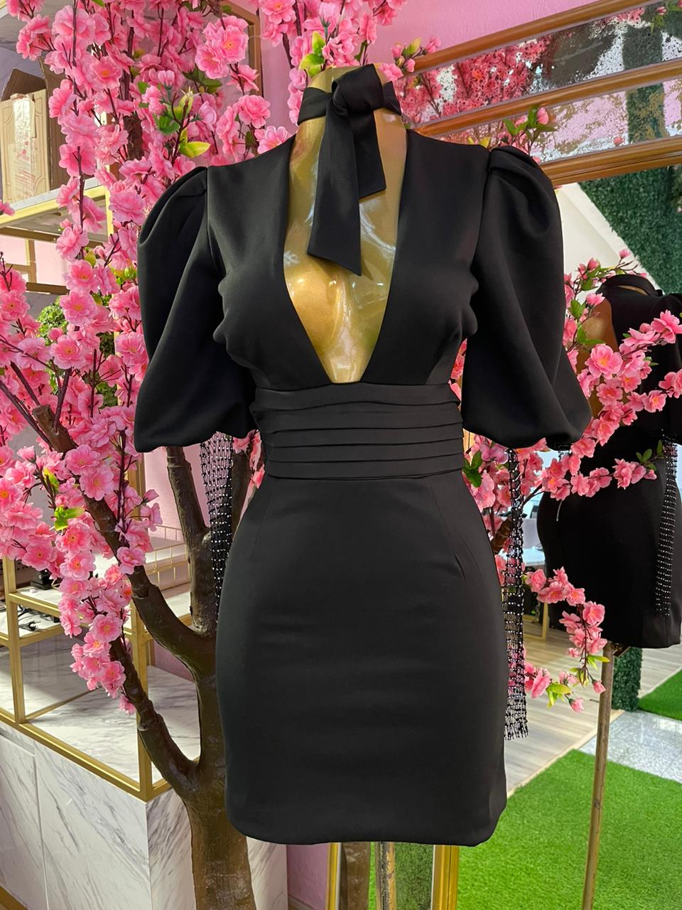 VESTIDO CON MANGA DE BRILLOS NEGRO