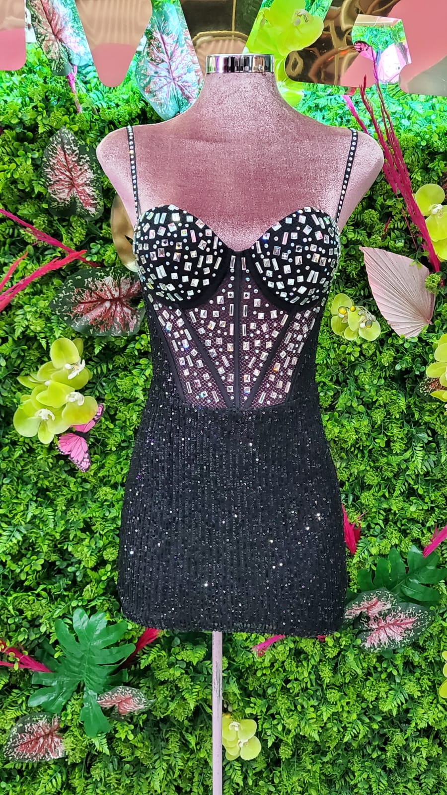 VESTIDO TIRANTES NEGRO CON LENTEJUELAS Y CRISTALES