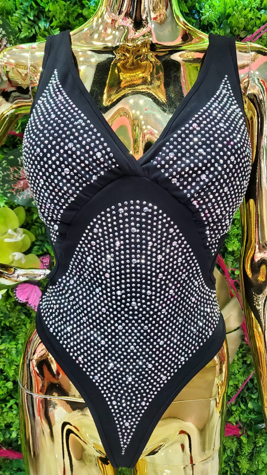 BODY CON ESCOTE EN CINTURA BRILLOS NEGRO