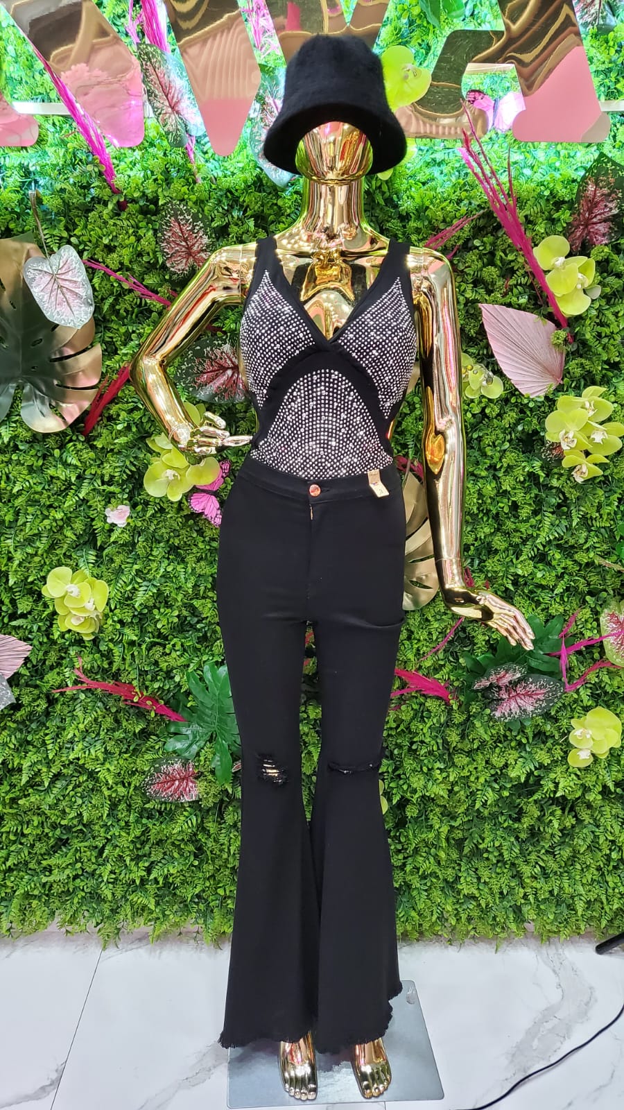 BODY CON ESCOTE EN CINTURA BRILLOS NEGRO