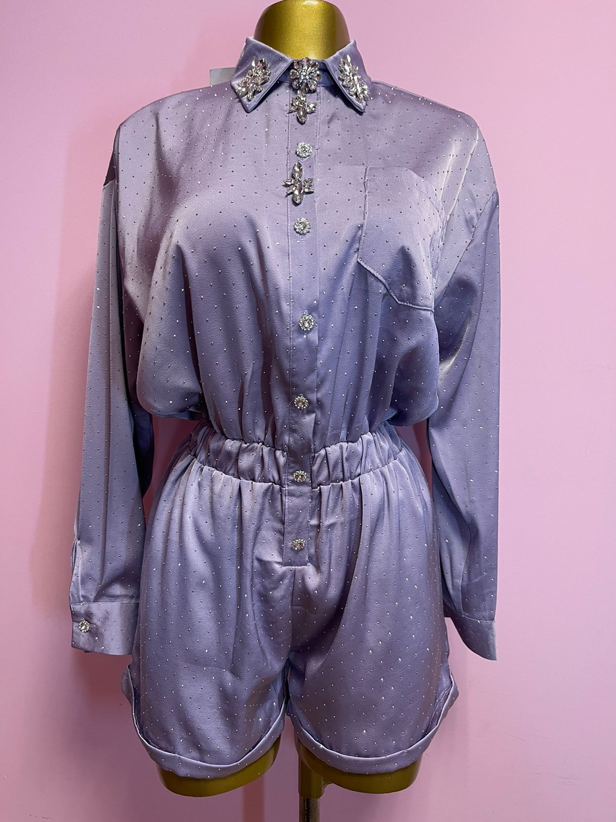 JUMPSUIT CON APLICACIONES LILA