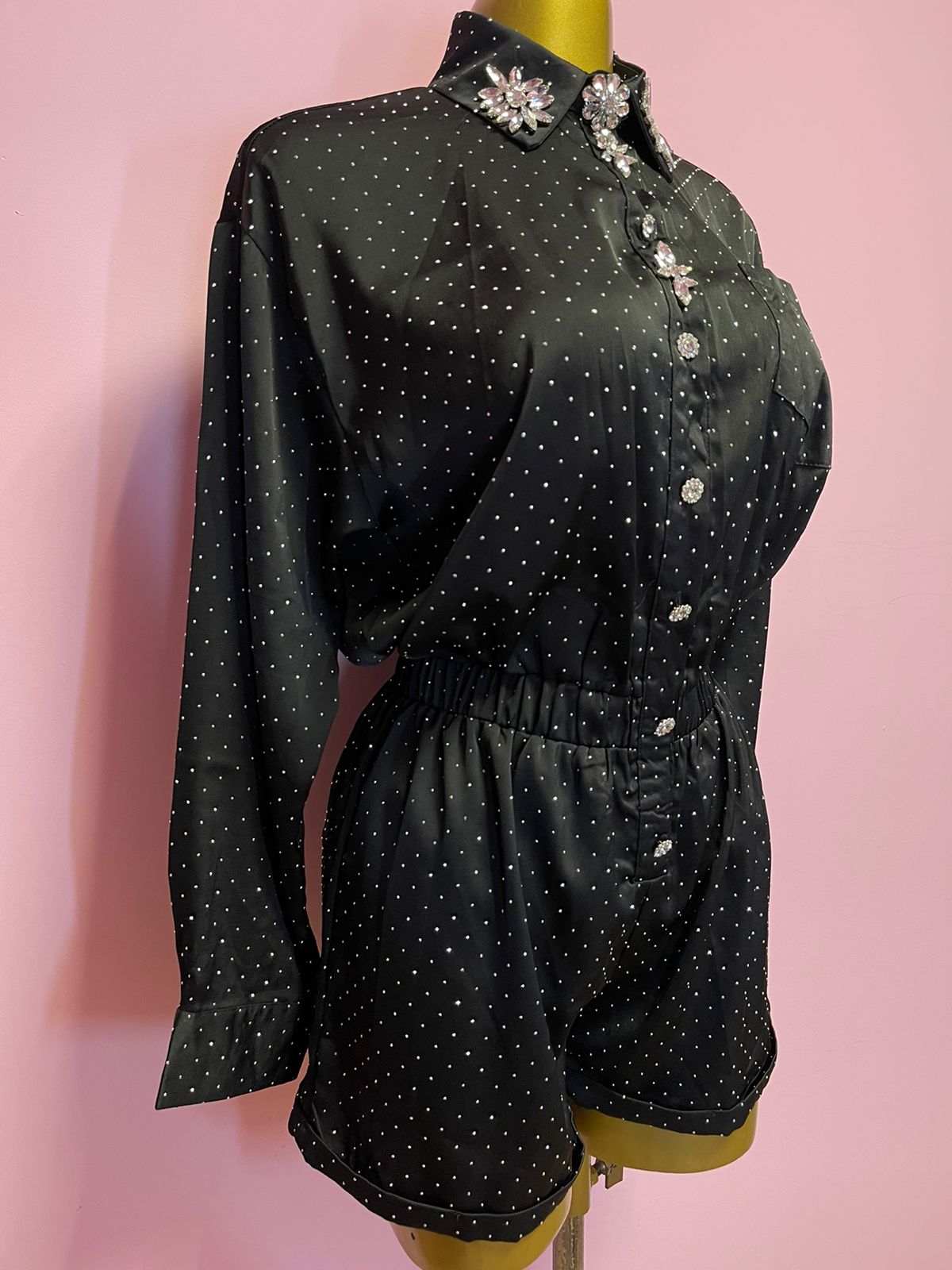 JUMPSUIT CON APLICACIONES NEGRO