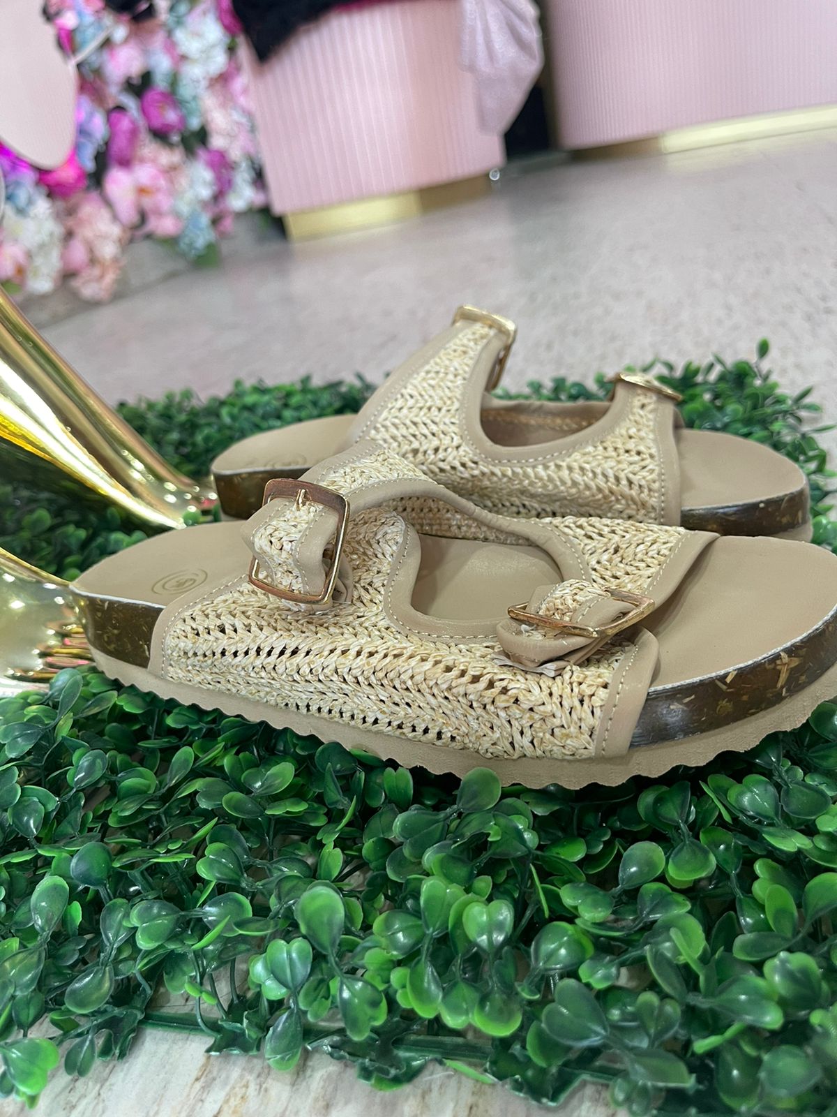 SANDALIAS BROCHE NUDE