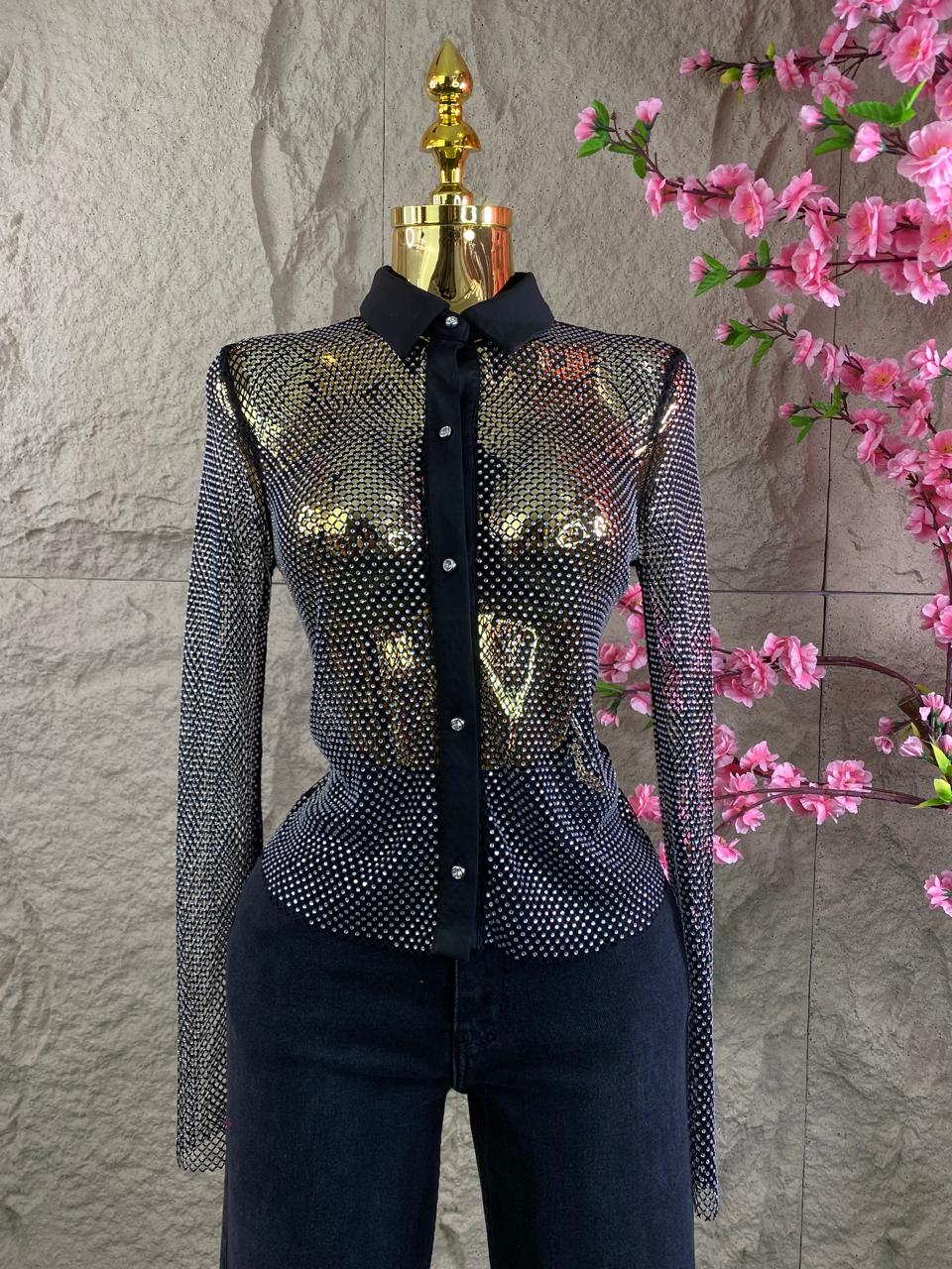 BLUSA ML DE RED Y BRILLOS CON BROCHES
