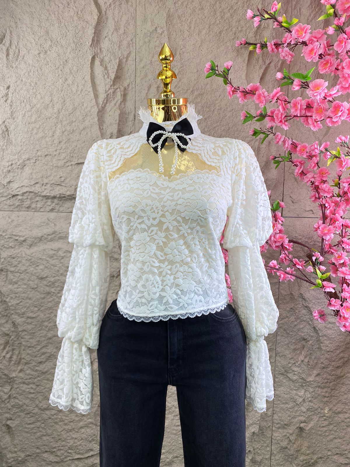 BLUSA ML ENCAJE BLANCO