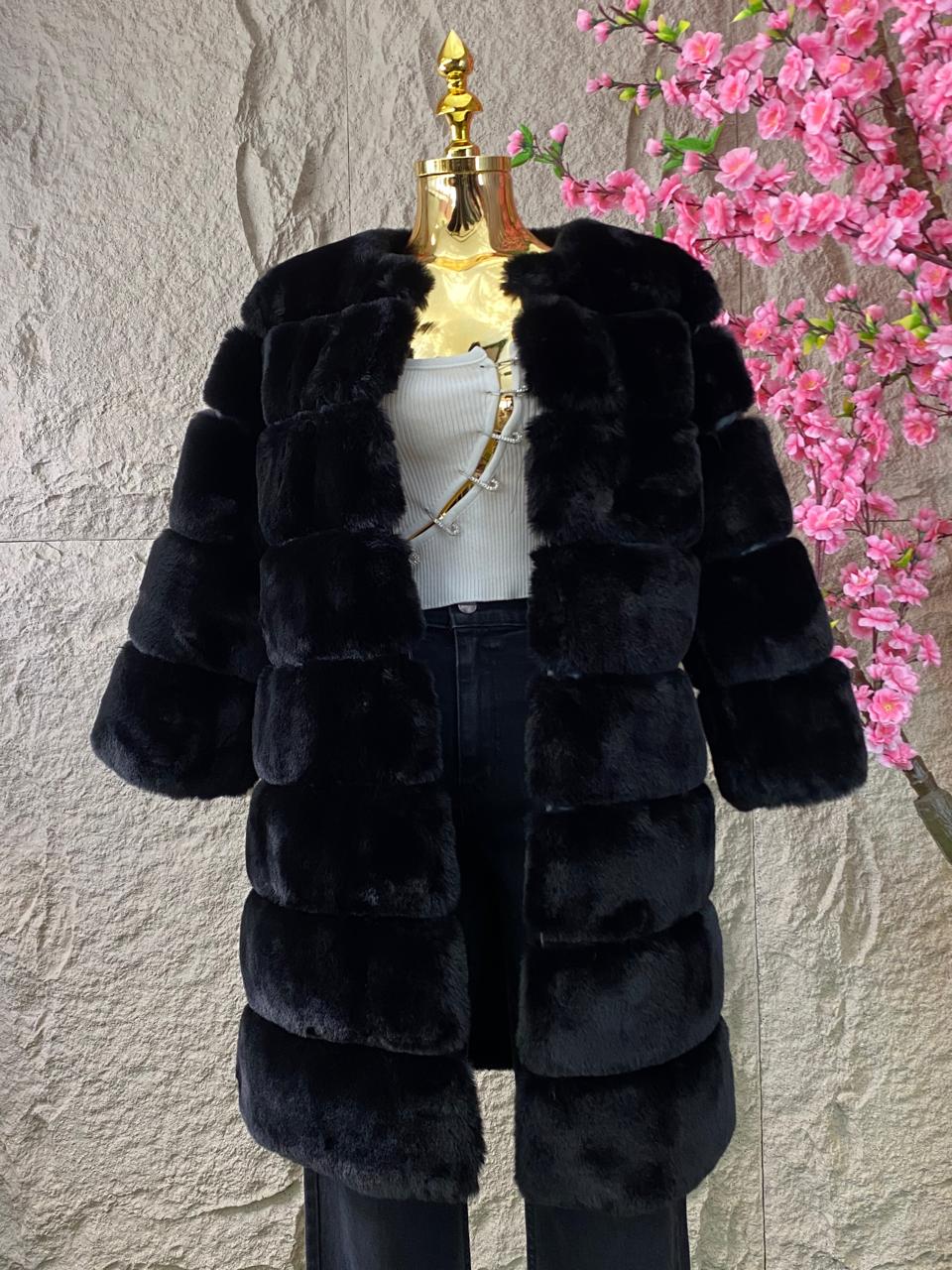 ABRIGO PELUCHE NEGRO