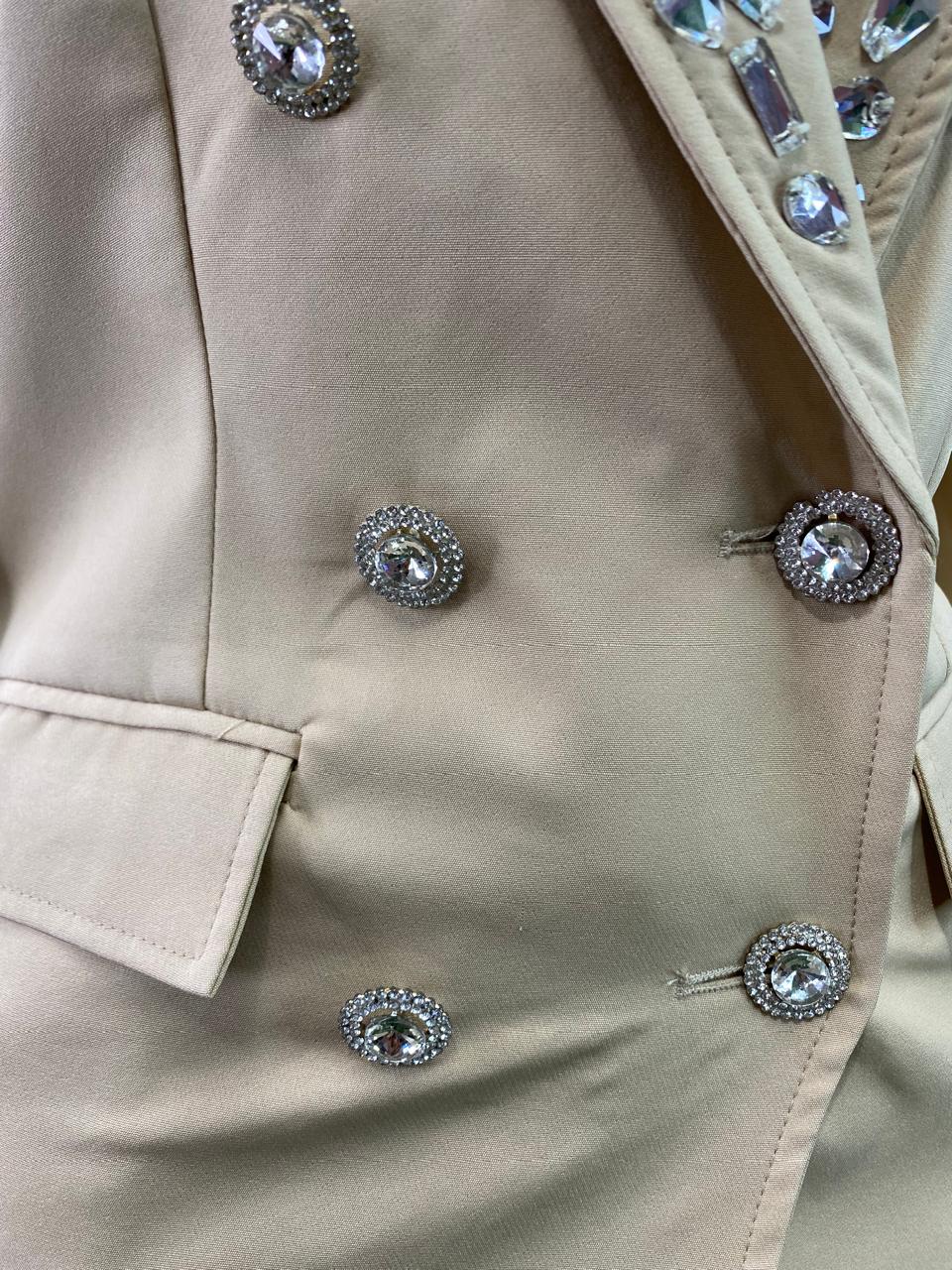BLAZER CON PIEDRAS BEIGE