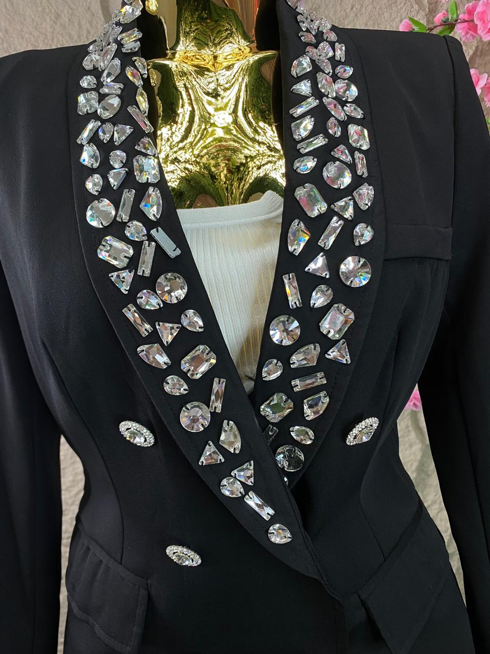 BLAZER CON PIEDRAS NEGRO