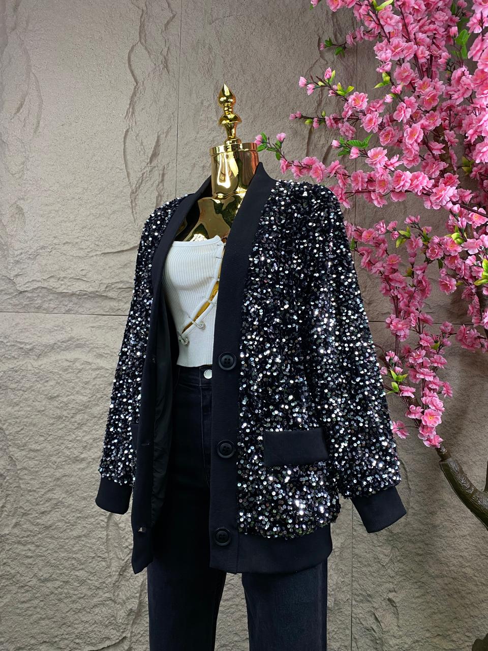 SWEATER CON LENTEJUELA TERCIOPELO NEGRO