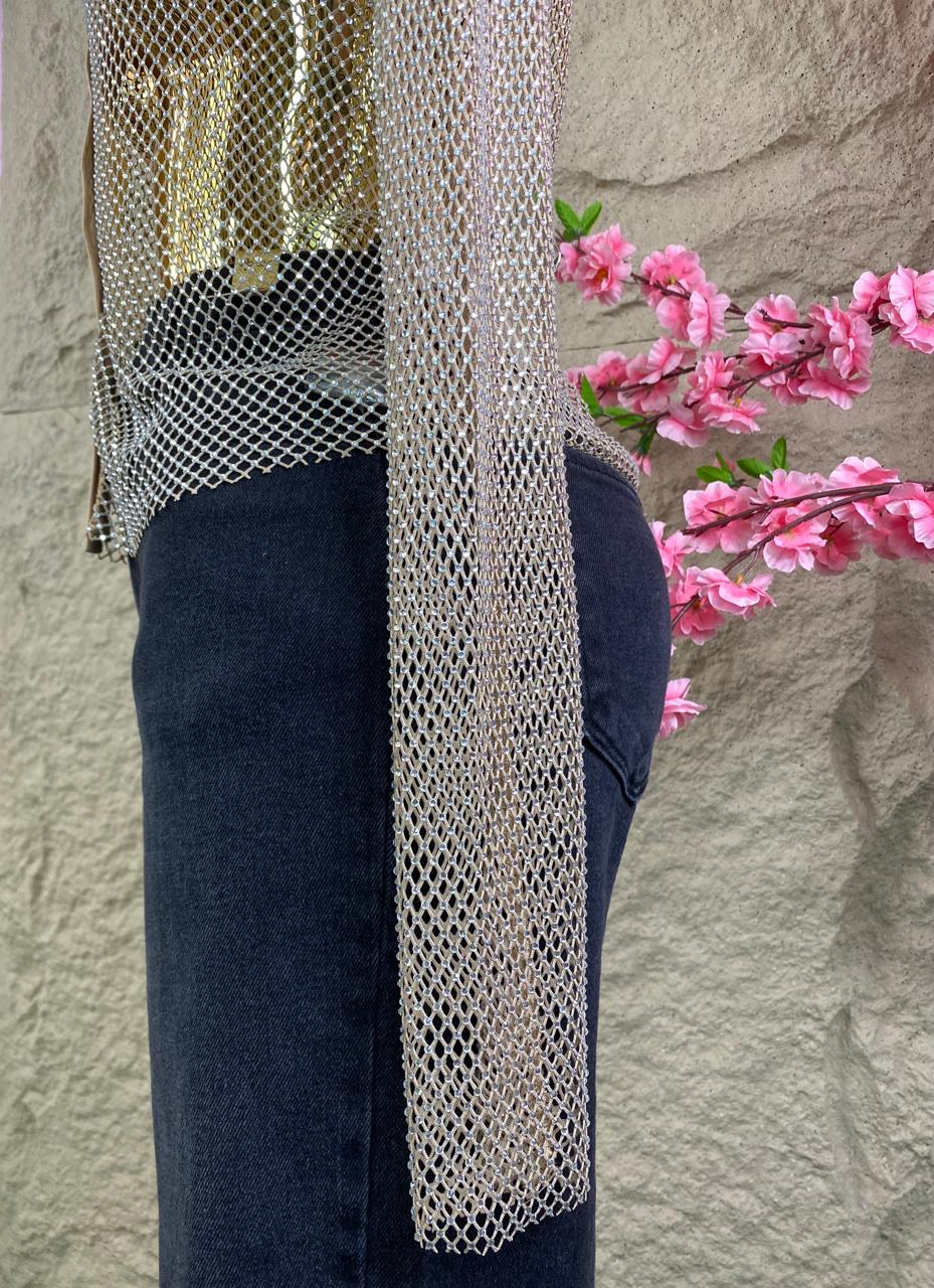 BLUSA ML DE RED Y BRILLOS CON BROCHES