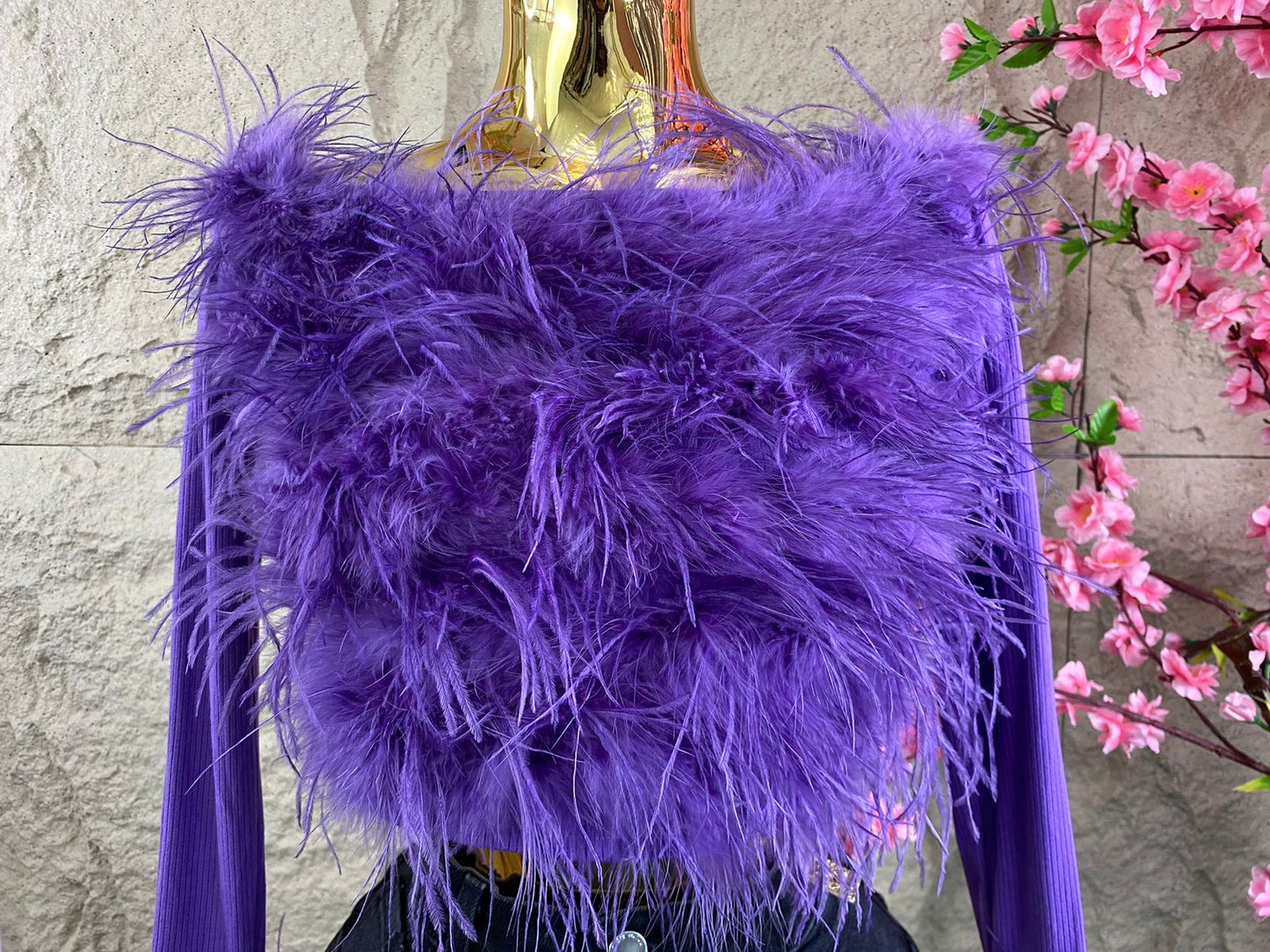 BLUSA ML TAPIZADA DE PLUMAS