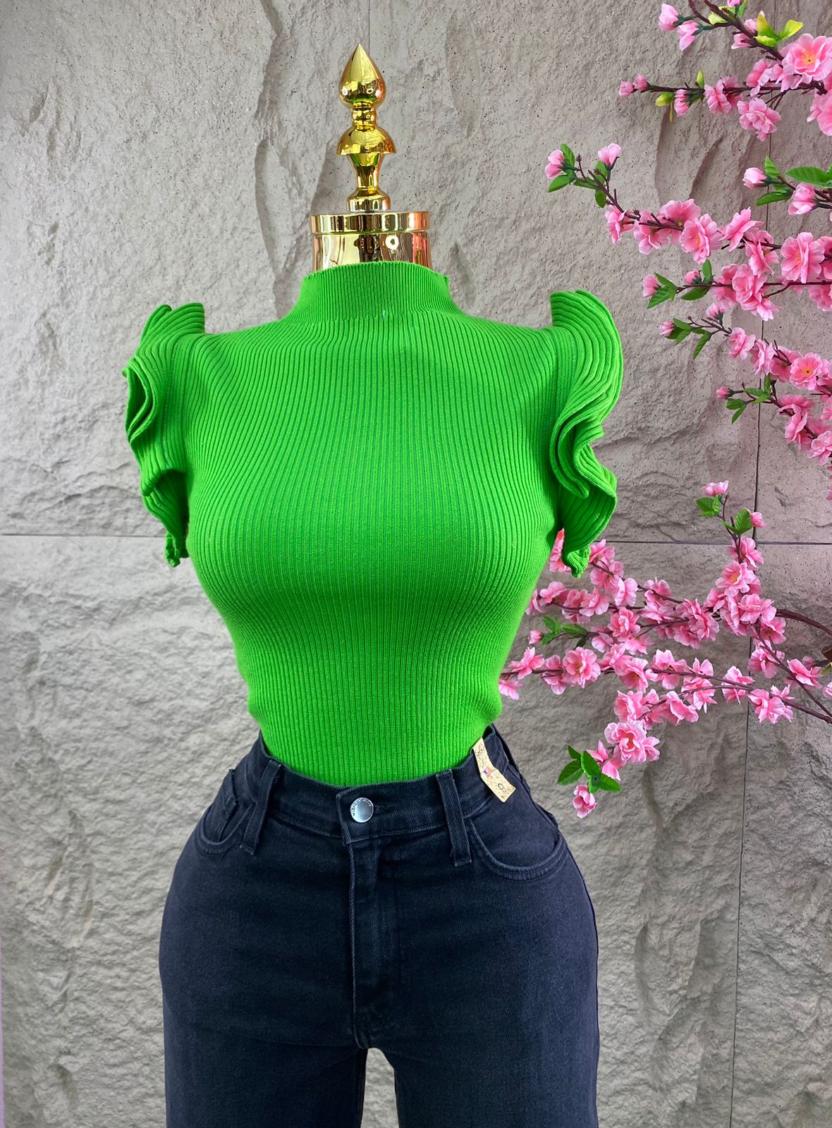 BLUSA MC DE PUNTO CON OLANES COLORES