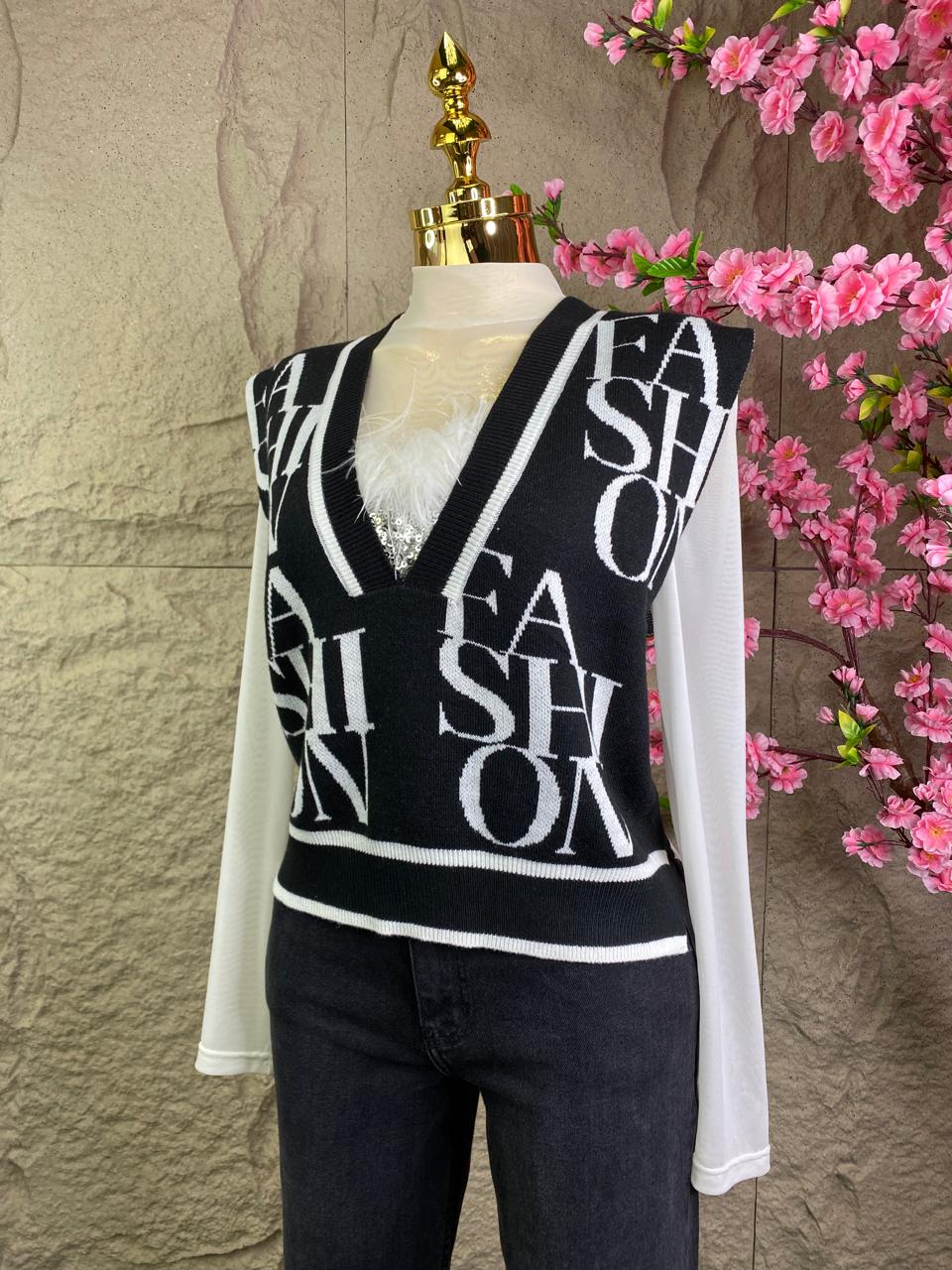 CHALECO DE PUNTO FASHION NEGRO
