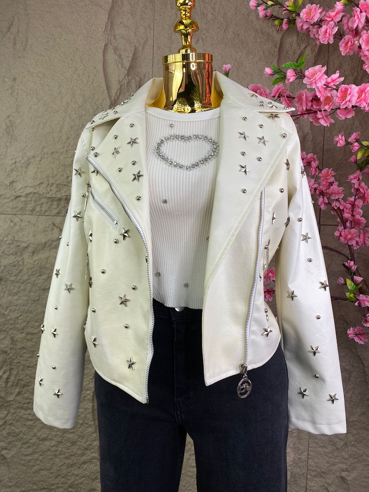 CHAMARRA CON ESTRELLAS VINIPIEL MARFIL