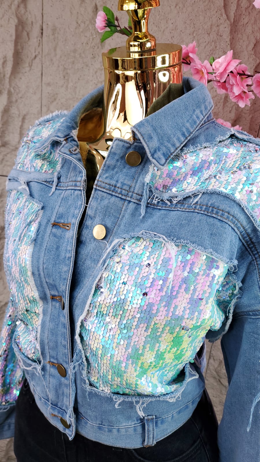 CHAMARRA DENIM CON LENTEJUELAS BICOLOR