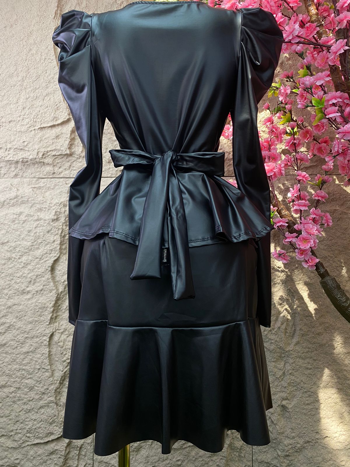 CONJUNTO ML CON OLAN EN VINIPIEL NEGRA