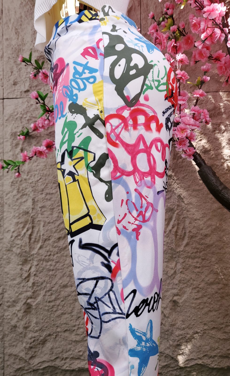CONJUNTO PANT/SACO GRAFITI MULTICOLOR