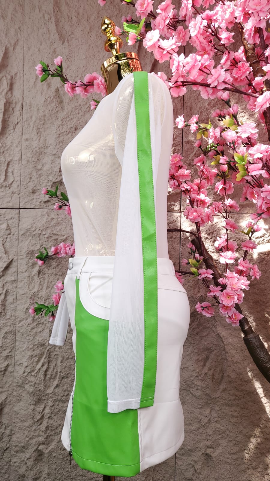 CONJUNTO FALDA/BODY EN VINIPIEL BICOLOR