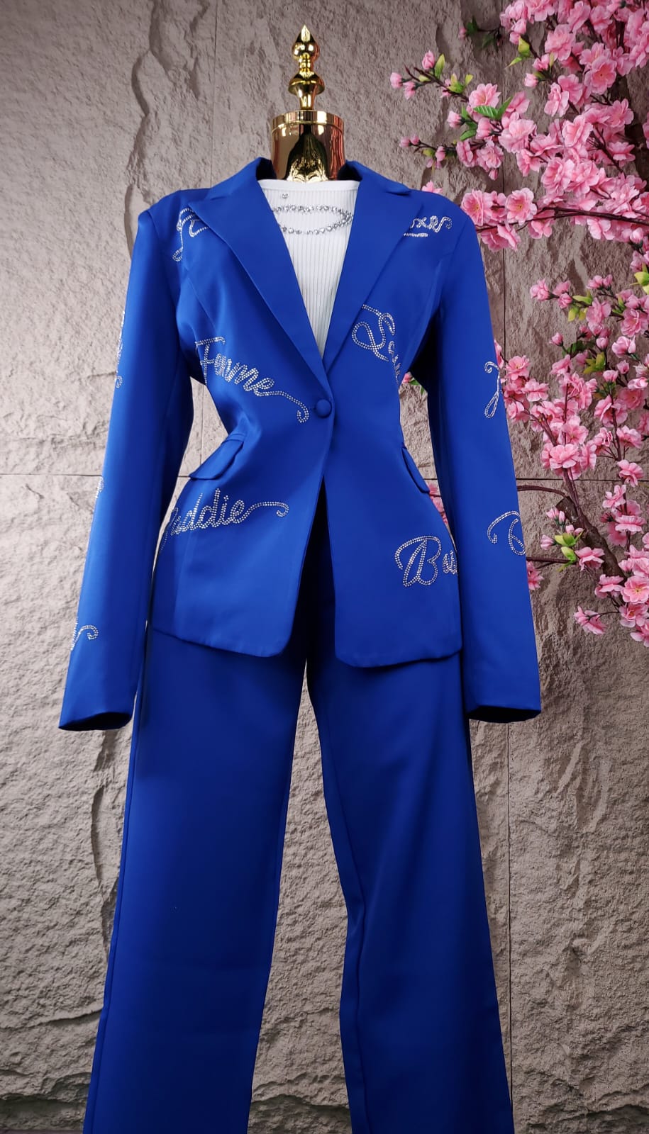 CONJUNTO PANT/SACO CON BRILLOS AZUL REY
