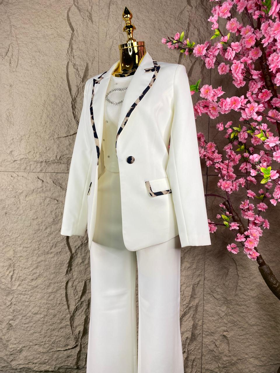 CONJUNTO PANTALON/SACO CON FRANJA PRINT BEIGE