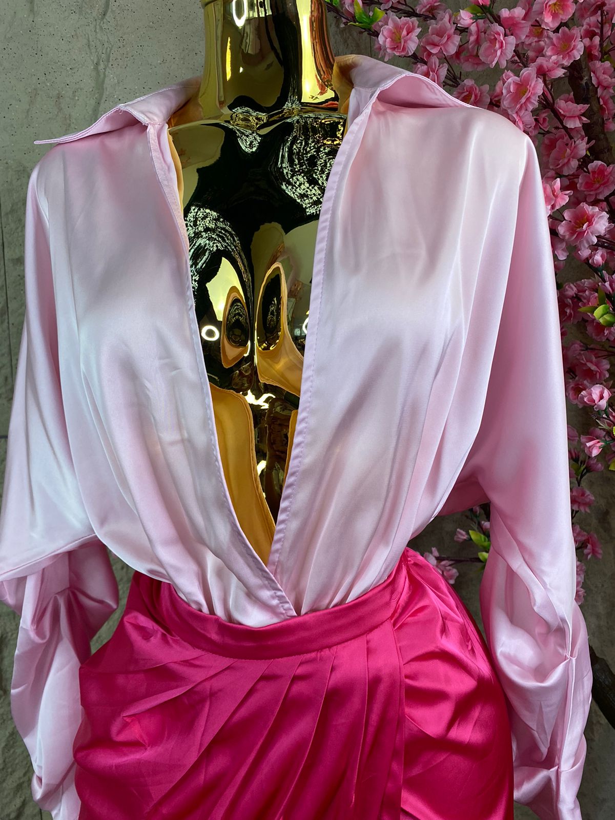 CONJUNTO PANTYBLUSA/FALDA ROSA