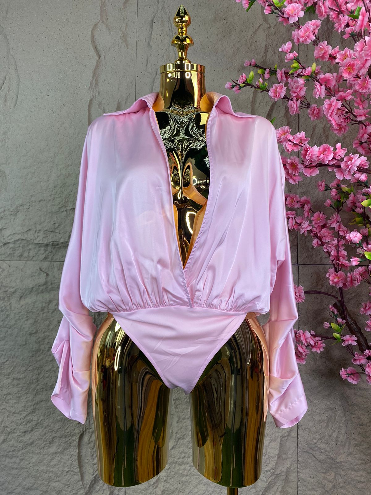 CONJUNTO PANTYBLUSA/FALDA ROSA