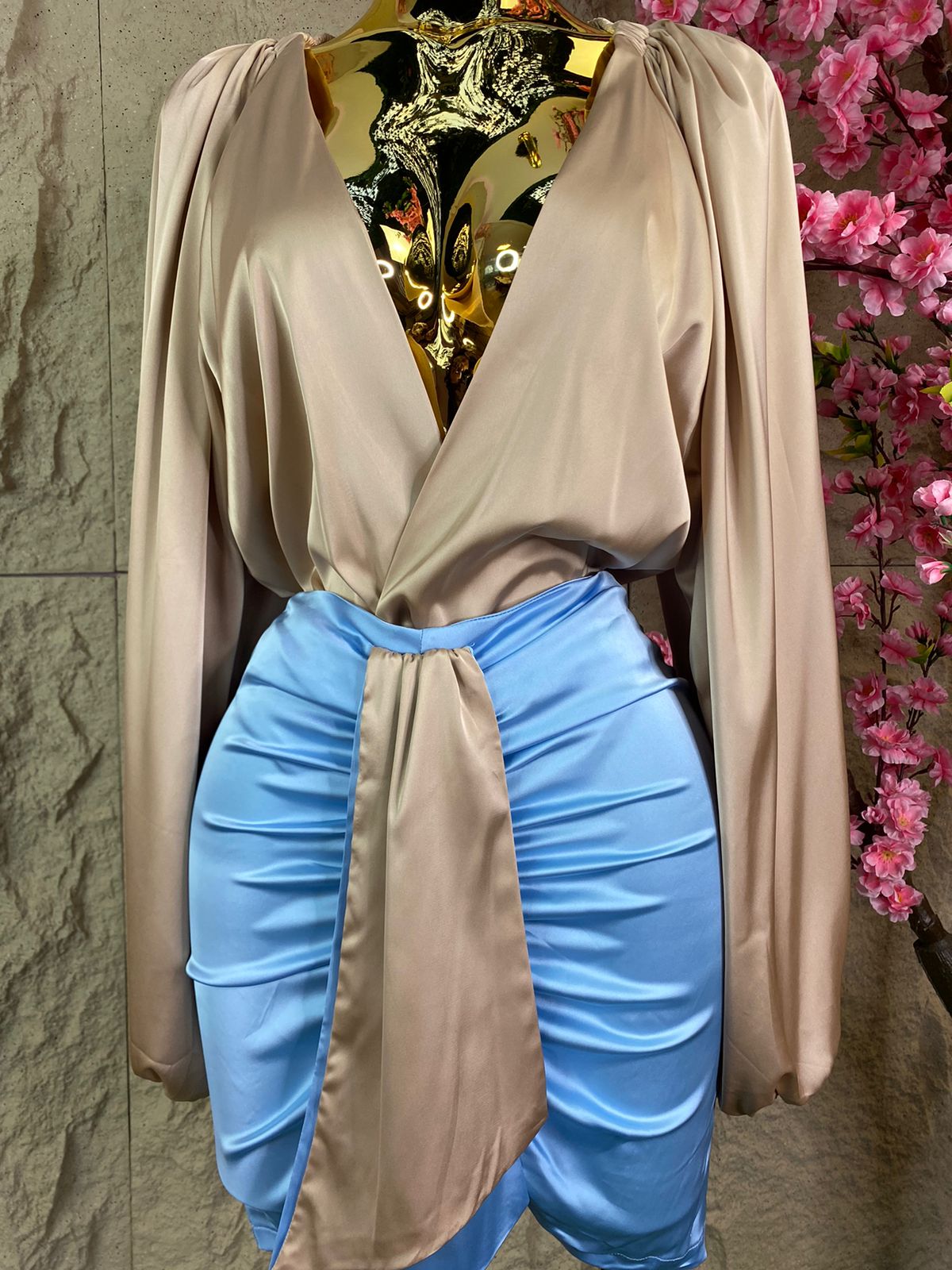 CONJUNTO PANTYBLUSA/FALDA DRAPEADA AZUL
