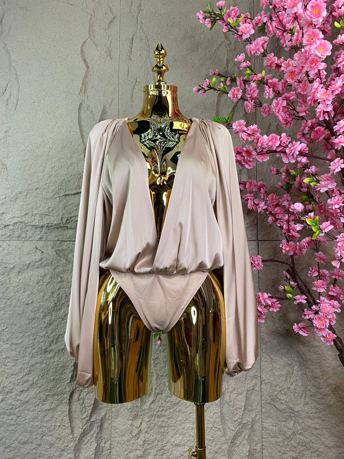 CONJUNTO PANTYBLUSA/FALDA DRAPEADA VERDE