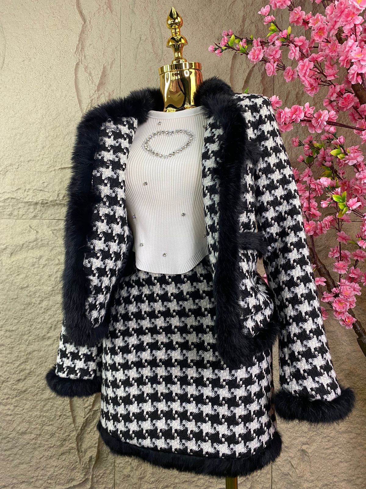CONJUNTO SACO/FALDA CON PELUCHE EN PUÑOS BICOLOR