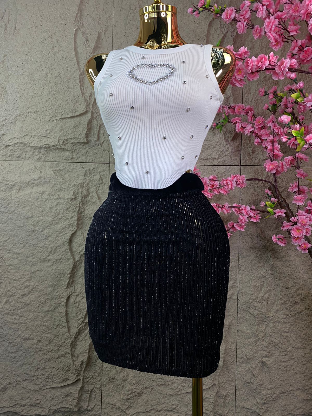 CONJUNTO SACO CUELLO PELUCHE/FALDA NEGRO