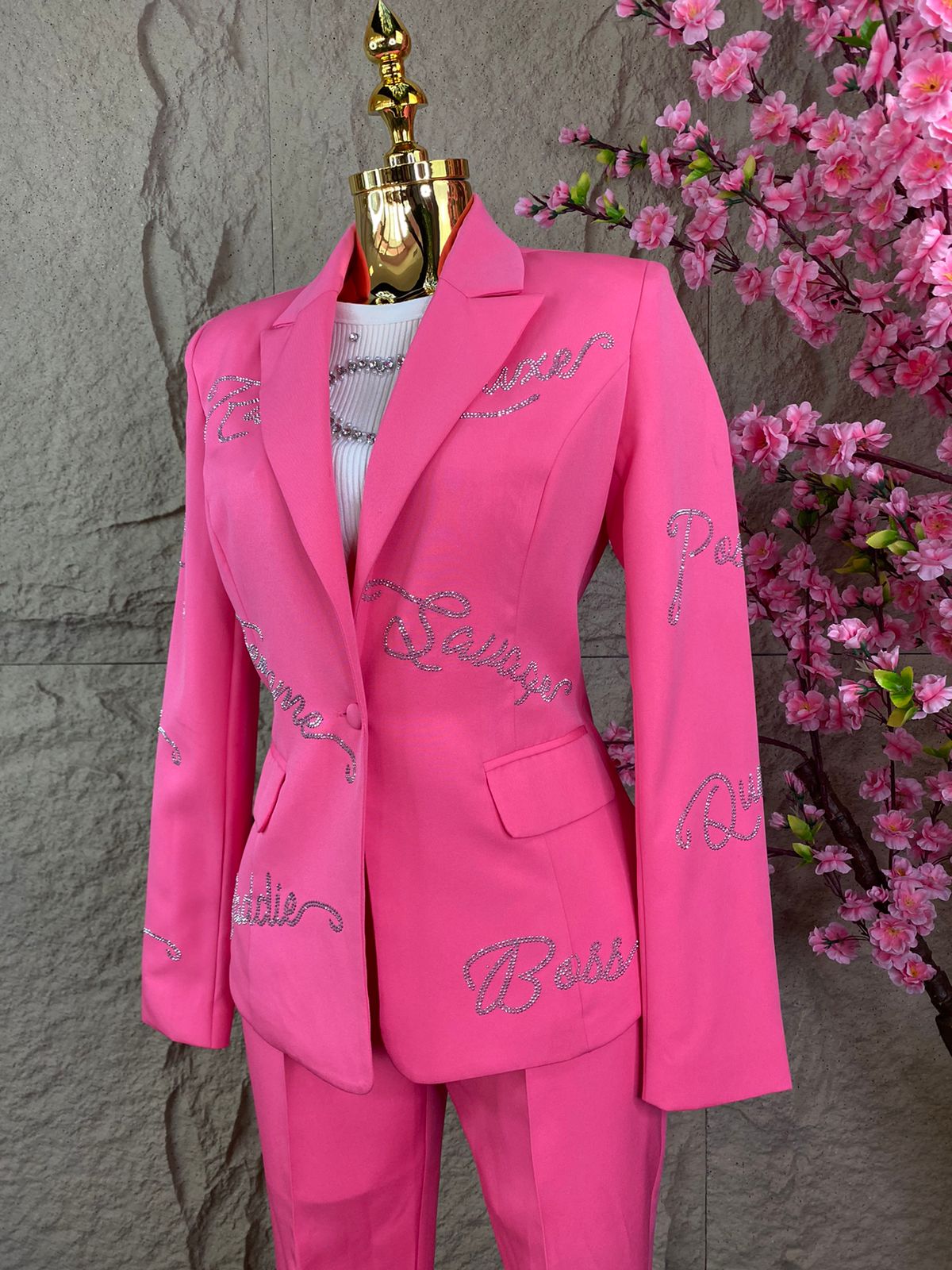 CONJUNTO PANT/SACO CON BRILLOS ROSA BARBIE