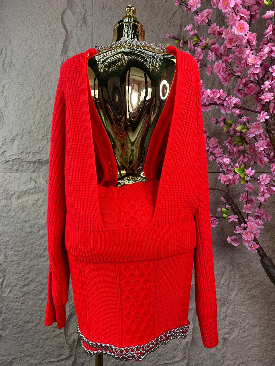 CONJUNTO SWEATER/FALDA CADENAS ROJO