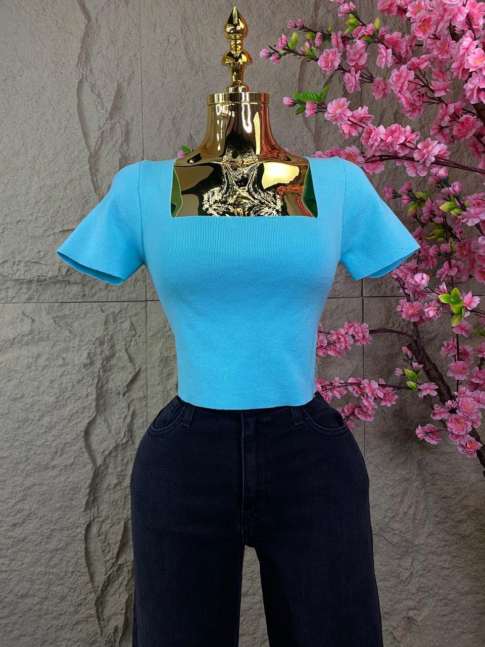 CROP TOP DE PUNTO AQUA