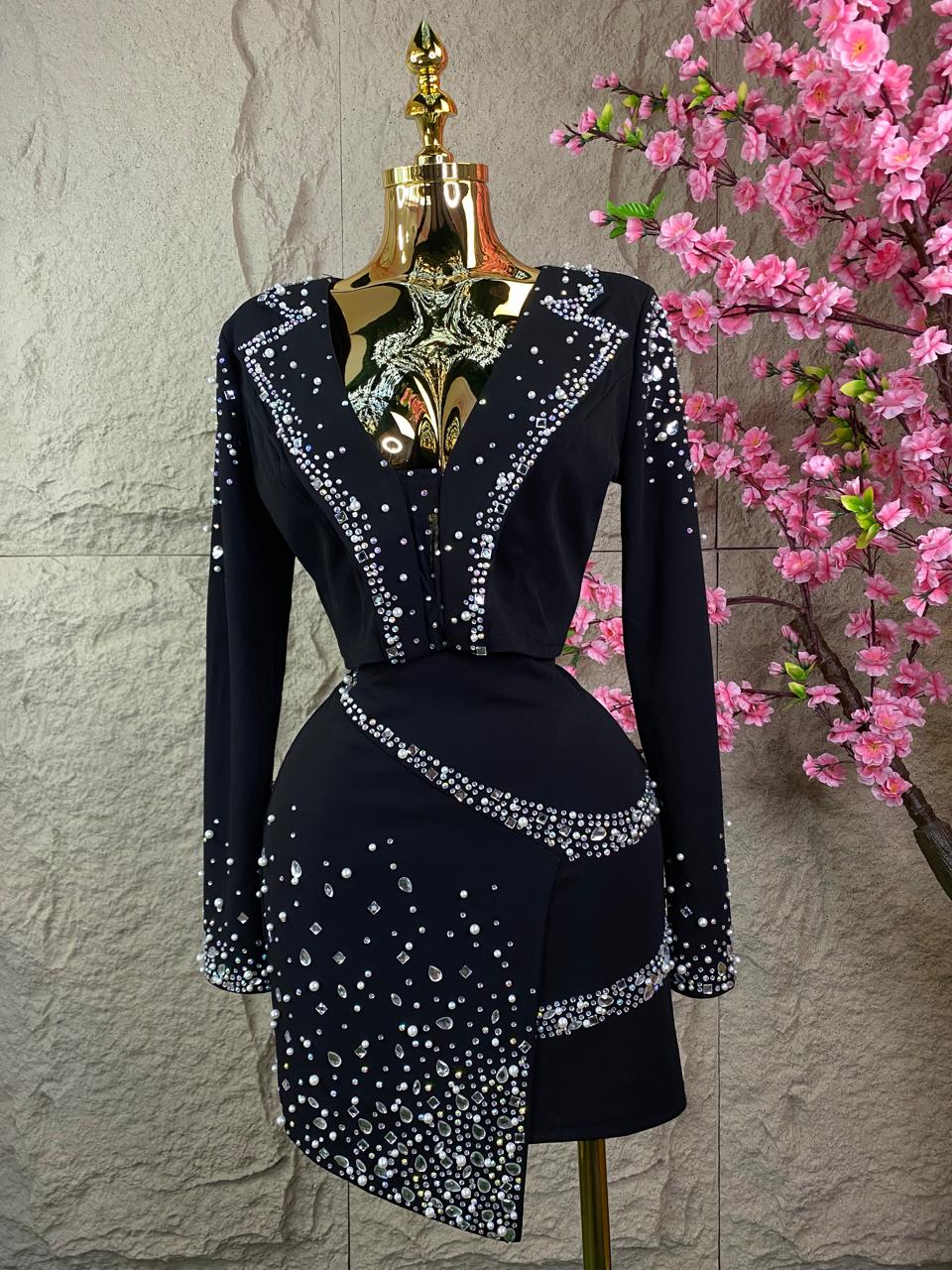 SET FALDA/SACO CON PERLAS Y CRISTALES NEGRO