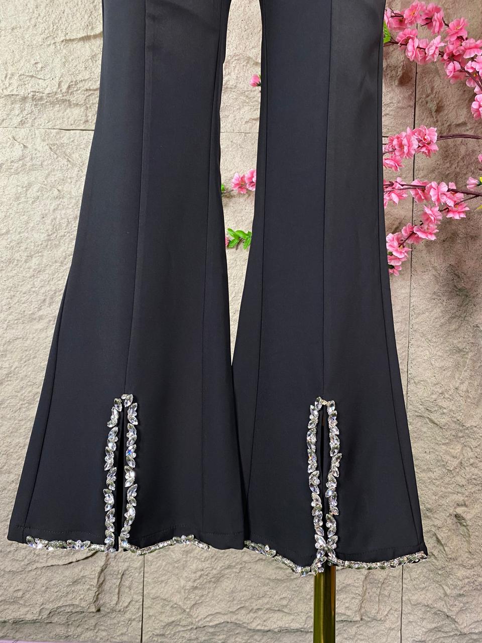 PANTALON CAMPANA DIAMANTES NEGRO