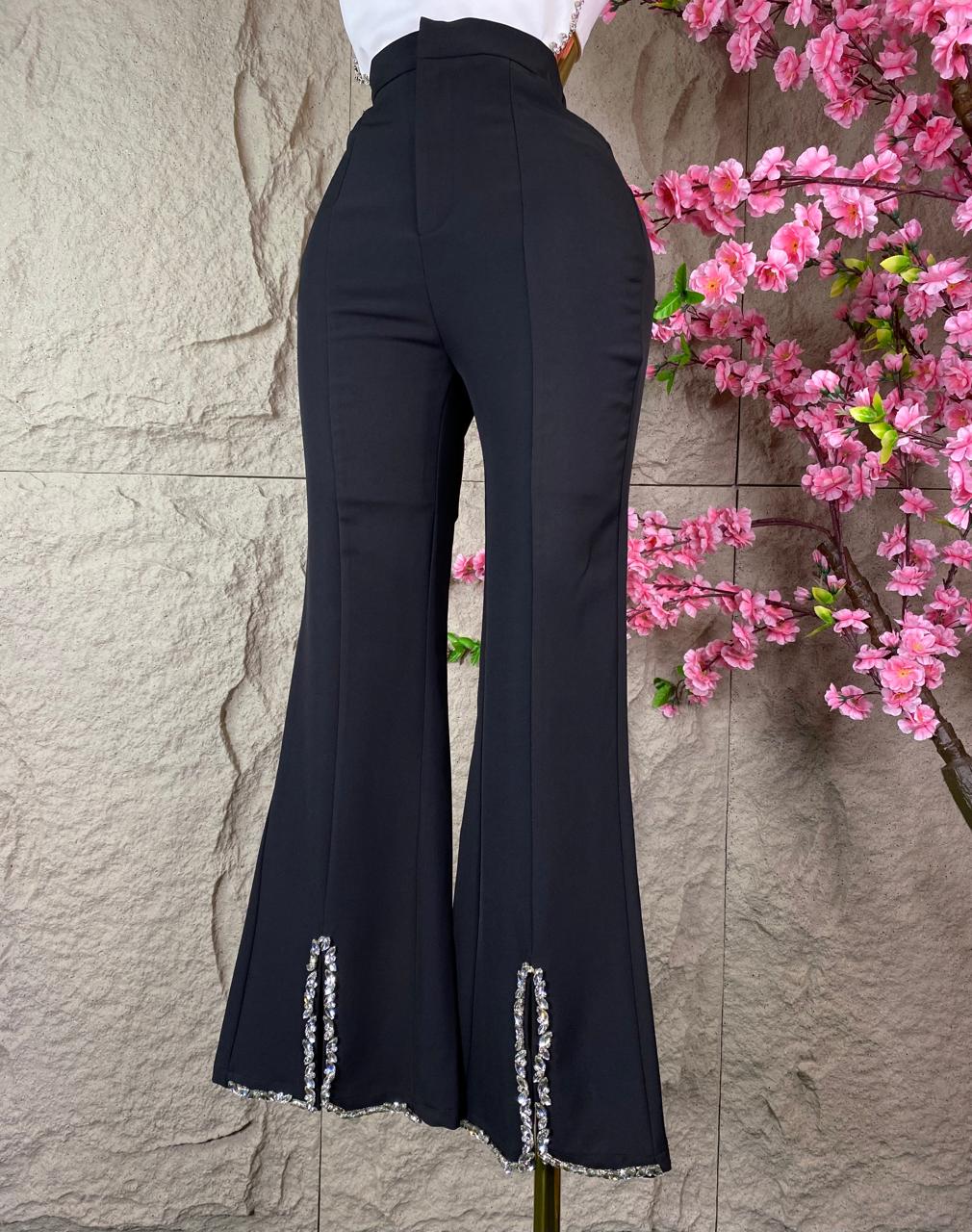 PANTALON CAMPANA DIAMANTES NEGRO