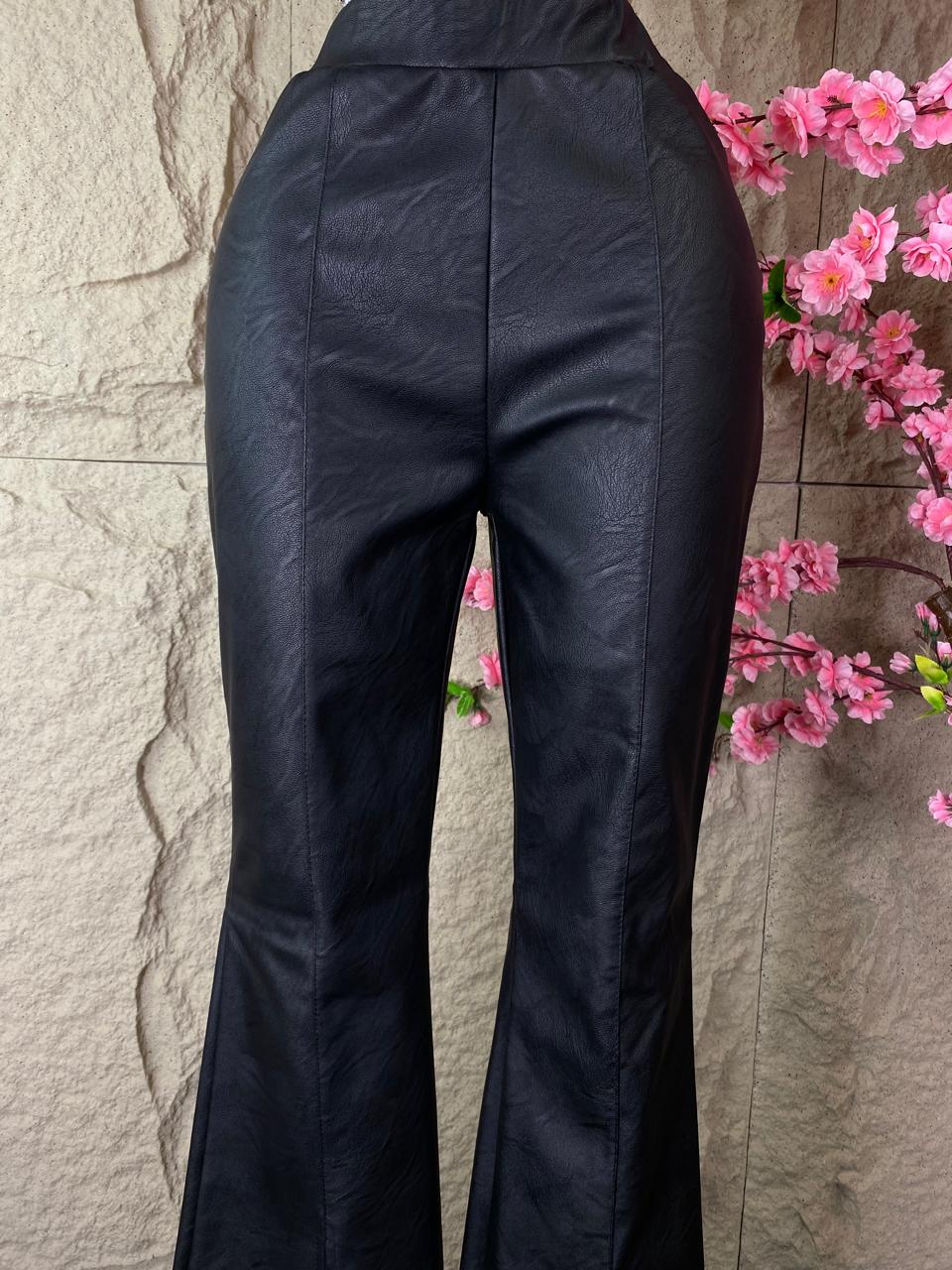 PANTALON CAMPANA BOTA VINIPIEL NEGRO