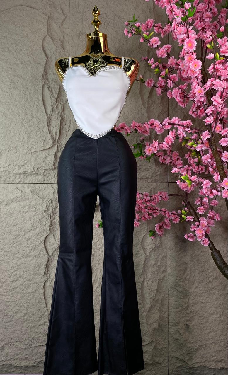 PANTALON CAMPANA BOTA VINIPIEL NEGRO