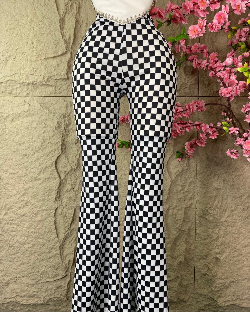 PANTALON CAMPANA A CUADROS B/N