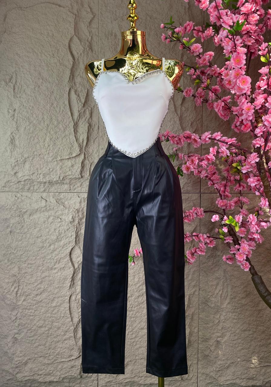 PANTALON CORTE FRANCES VINIPIEL NEGRO
