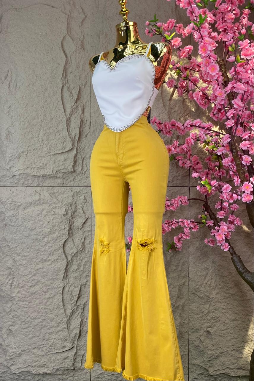 PANTALON CAMPANA MEZCLILLA MOSTAZA