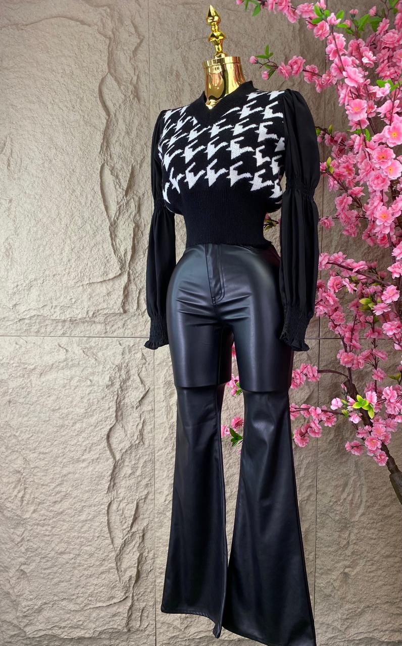 PANTALON TIPO CAMPANA VINIPIEL NEGRO