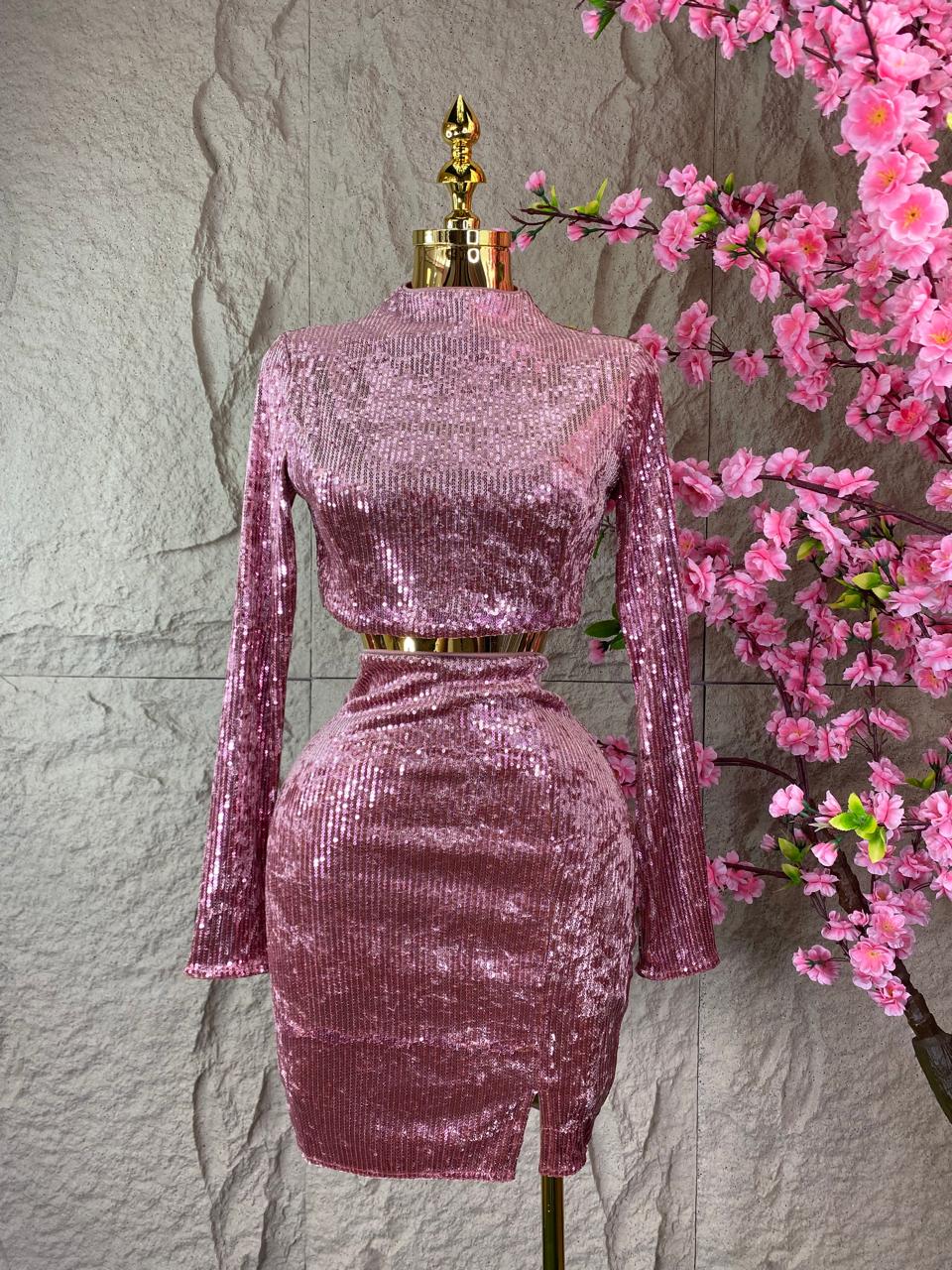 SET DE FALDA/BLUSA CON LENTEJUELA ROSA