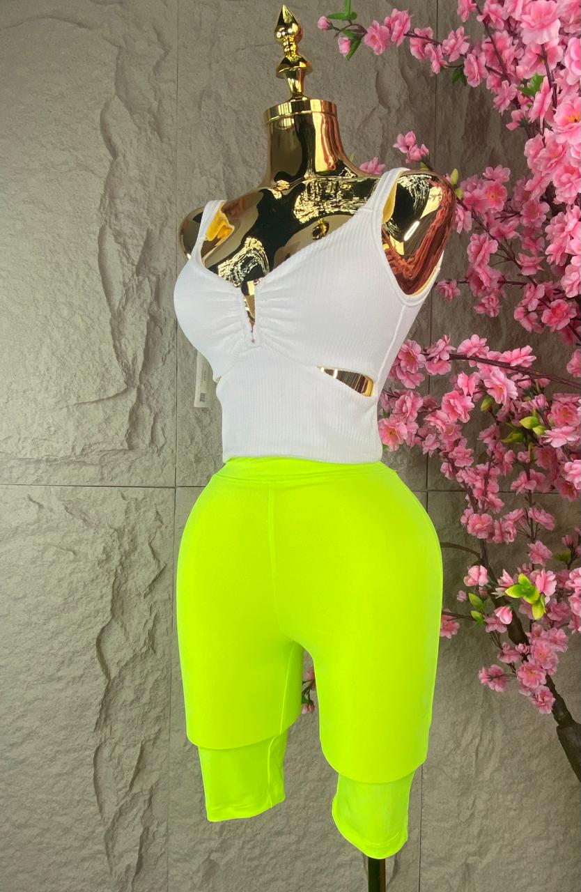 SHORT DEPORTIVO FLUORECENTE