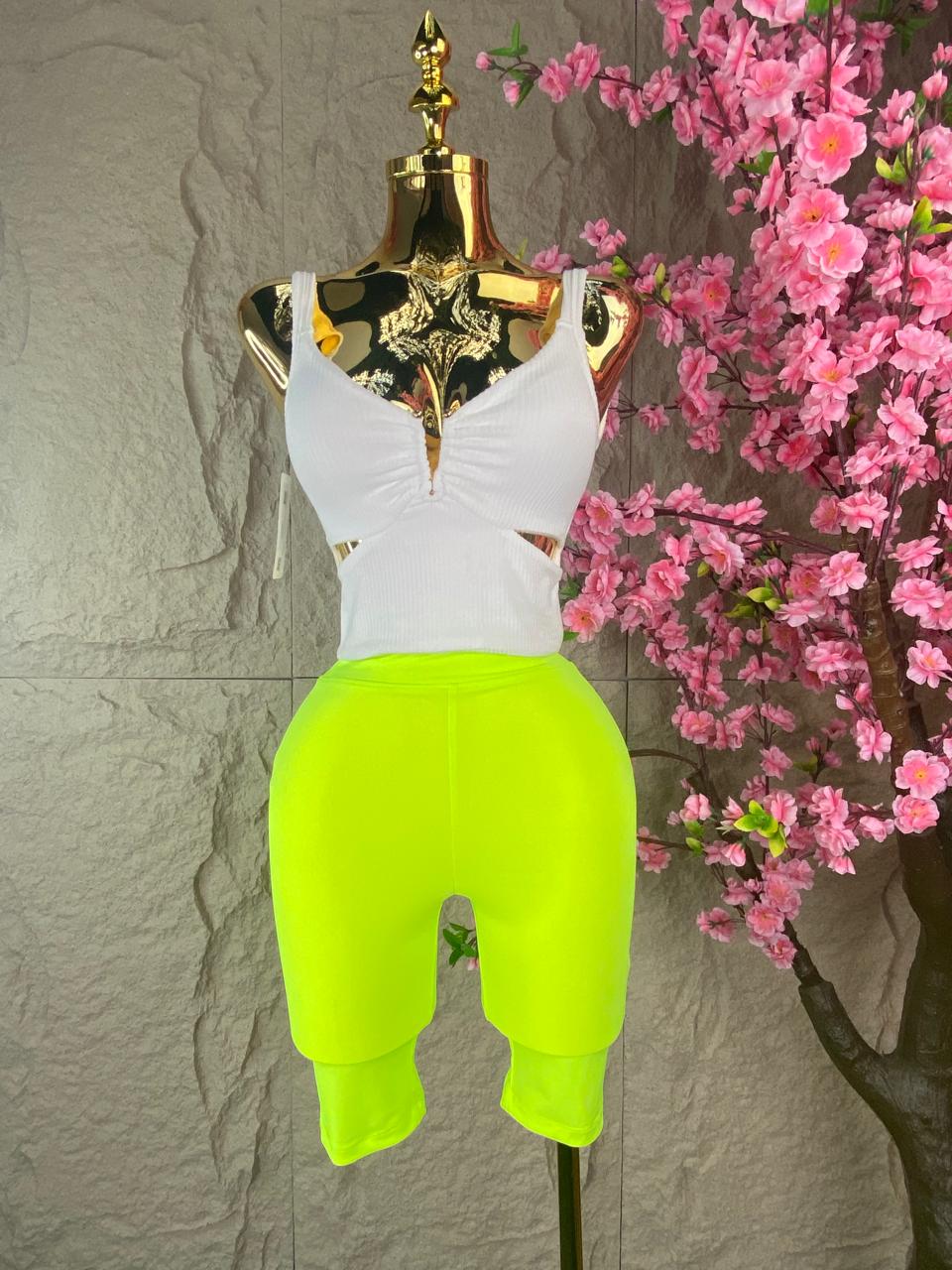SHORT DEPORTIVO FLUORECENTE
