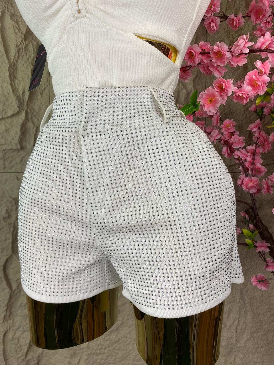 SHORT CON PRECILLAS Y BRILLOS