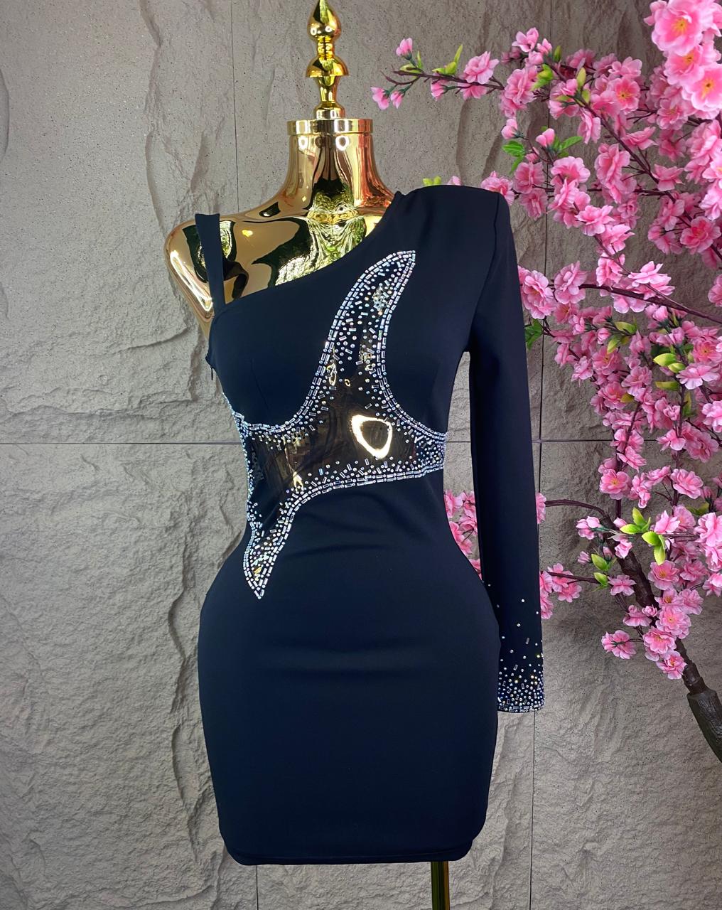 VESTIDO CORTO A UN HOMBRO ML CON CRISTALES