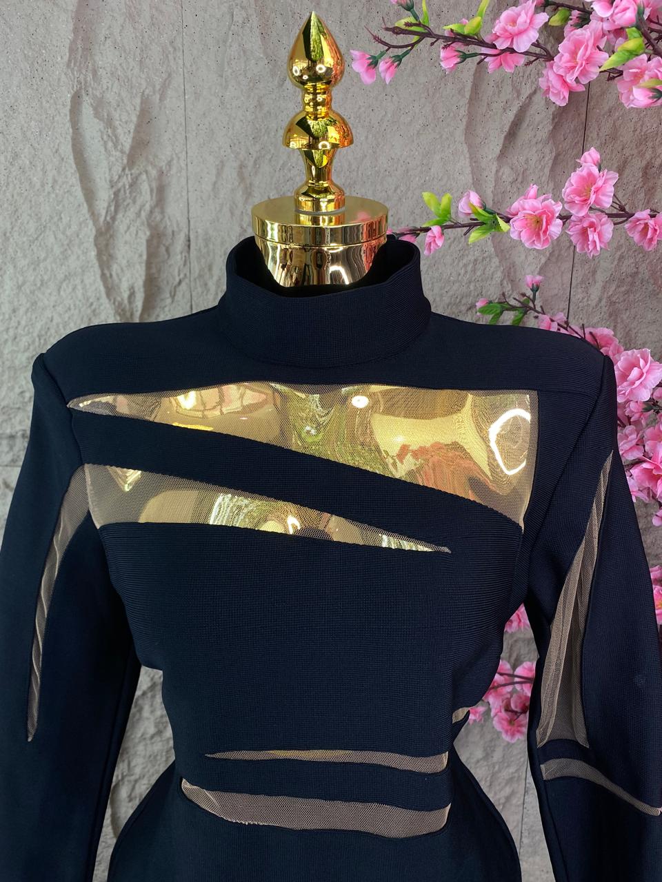 VESTIDO CON MALLA Y TRANSPARENCIAS NEGRO